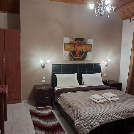 Erodios Guesthouse Като-Лутракі Екстер'єр фото