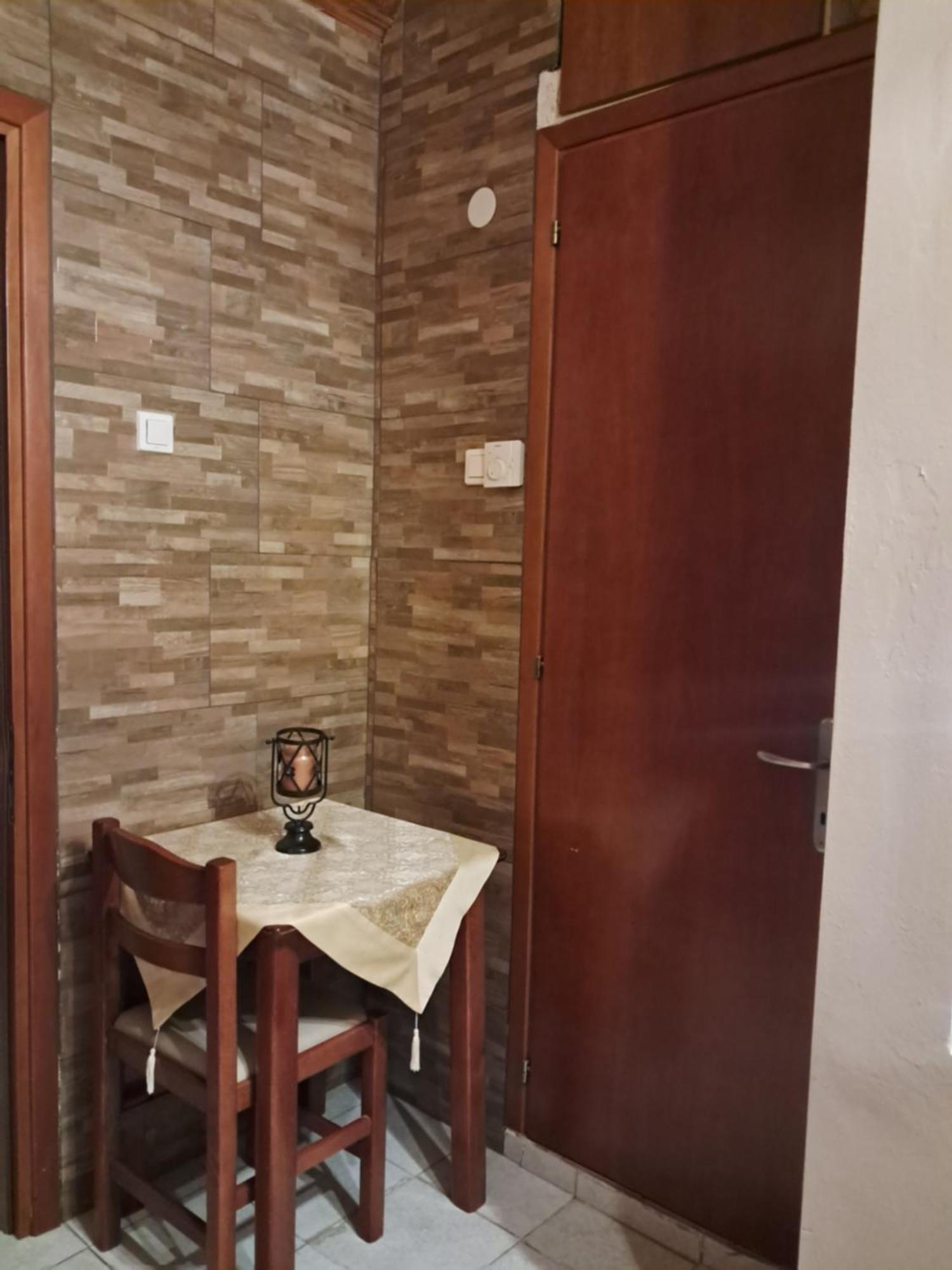 Erodios Guesthouse Като-Лутракі Екстер'єр фото
