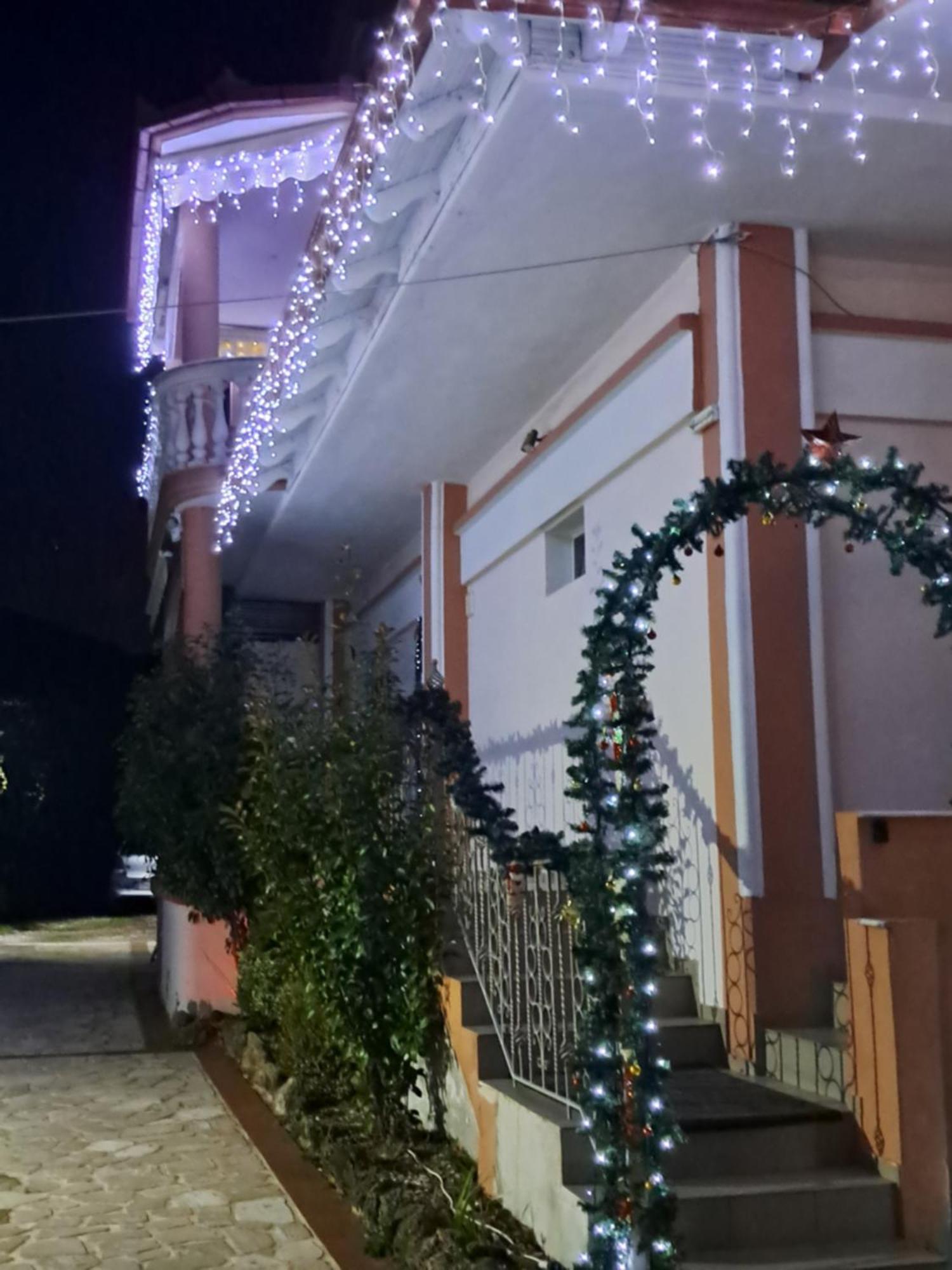 Erodios Guesthouse Като-Лутракі Екстер'єр фото