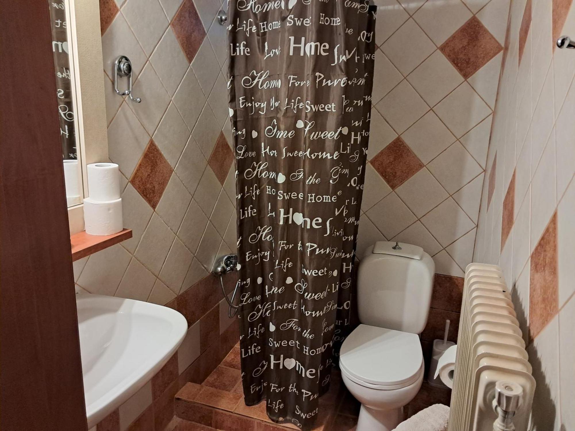Erodios Guesthouse Като-Лутракі Екстер'єр фото