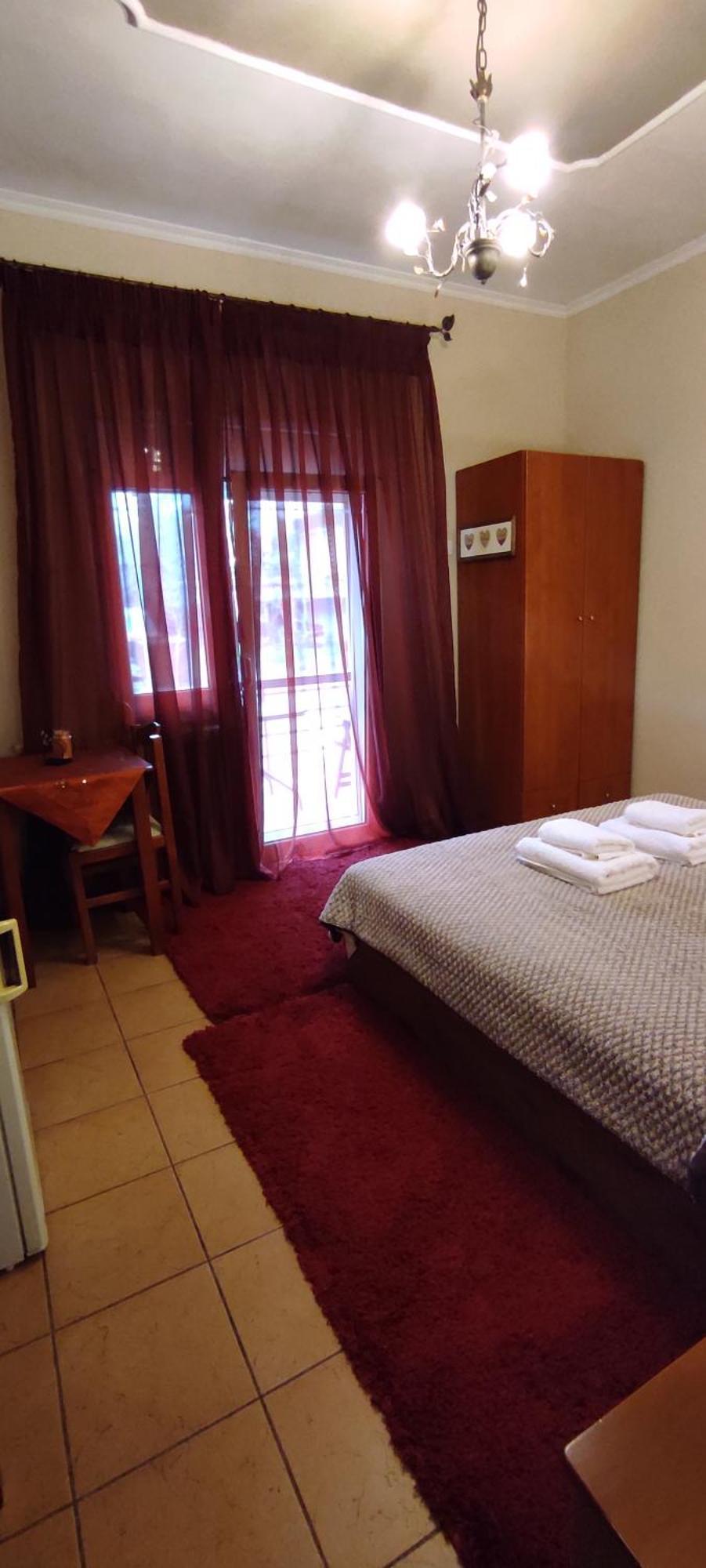Erodios Guesthouse Като-Лутракі Екстер'єр фото